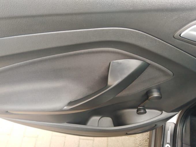 2025 Ford C-max