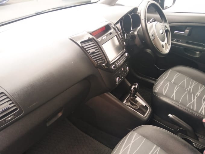 2025 Kia Venga