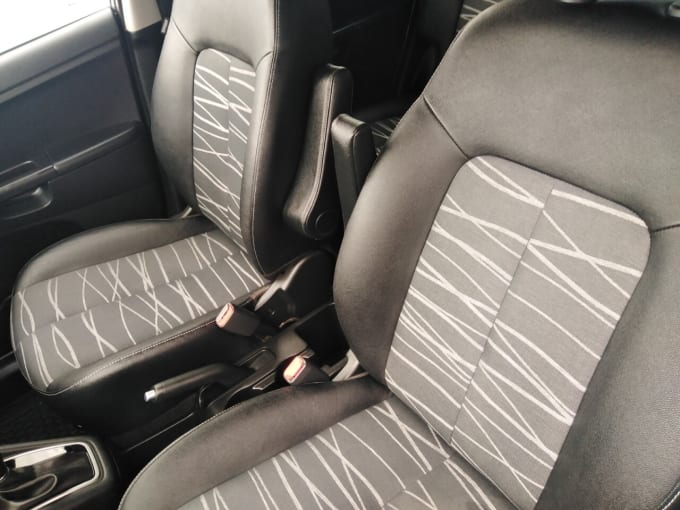 2025 Kia Venga