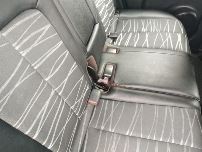 2025 Kia Venga