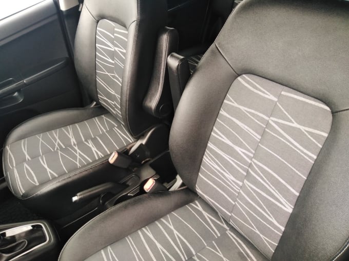 2025 Kia Venga