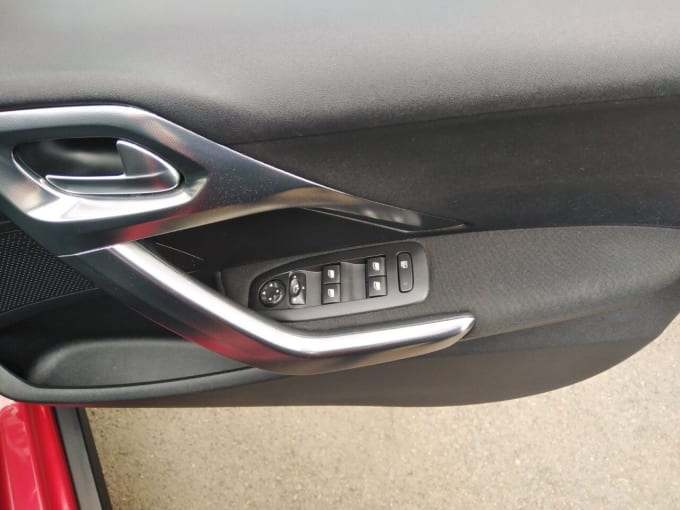 2025 Peugeot 2008
