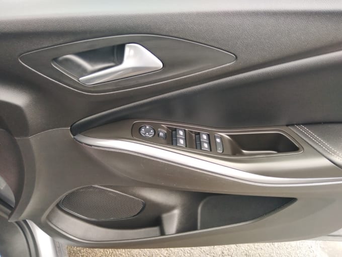2025 Vauxhall Grandland X