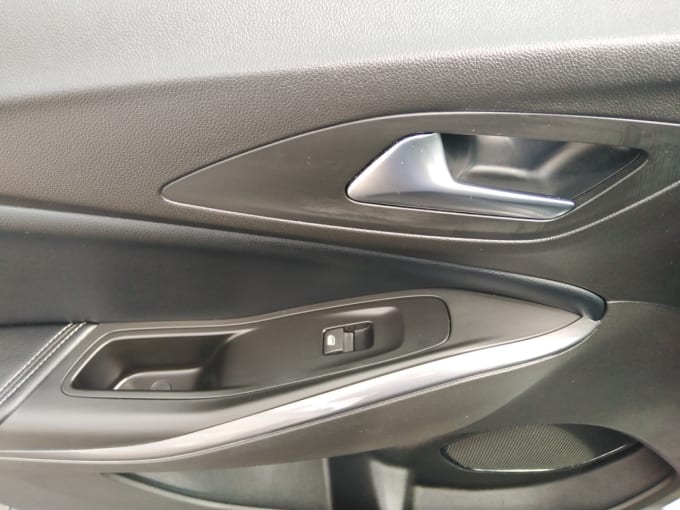 2025 Vauxhall Grandland X