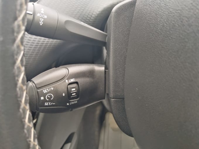 2025 Peugeot 2008
