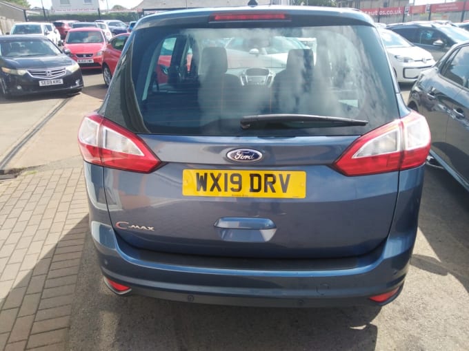 2025 Ford Grand C-max