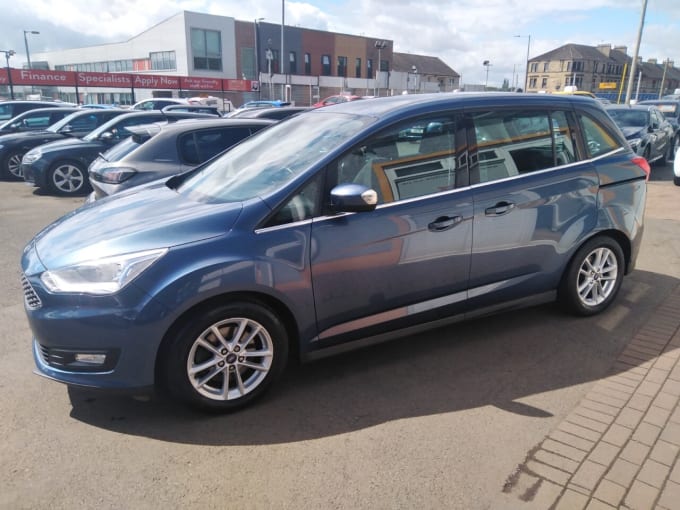 2025 Ford Grand C-max