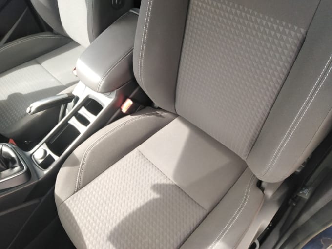 2025 Ford Grand C-max