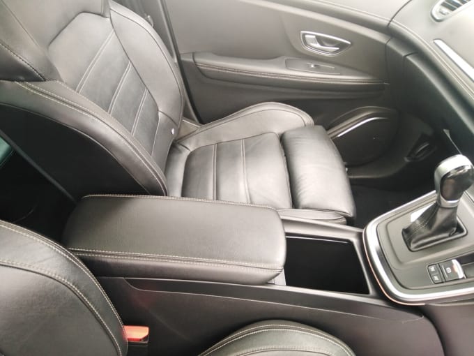 2025 Renault Grand Scenic