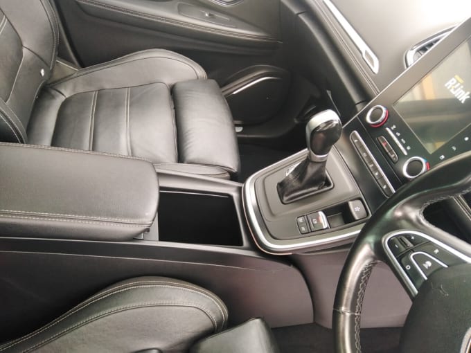 2025 Renault Grand Scenic