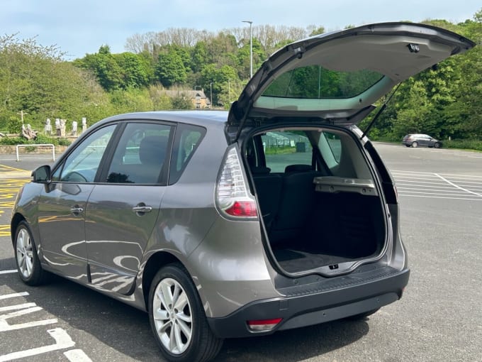 2024 Renault Scenic