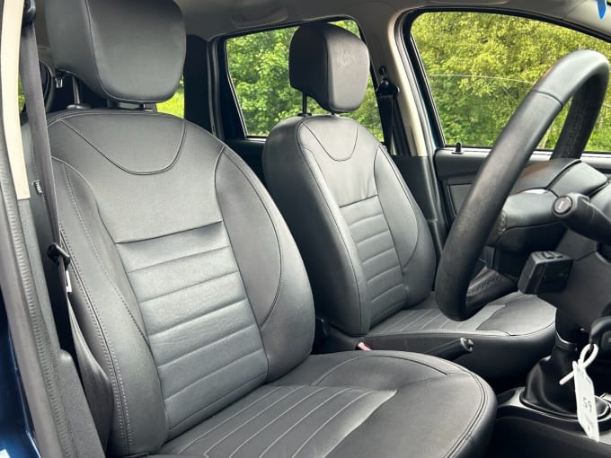 2025 Dacia Duster