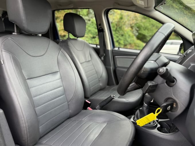 2025 Dacia Duster