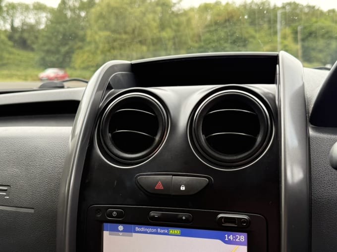 2025 Dacia Duster