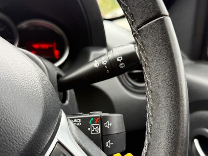 2025 Dacia Duster