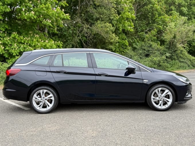 2025 Vauxhall Astra