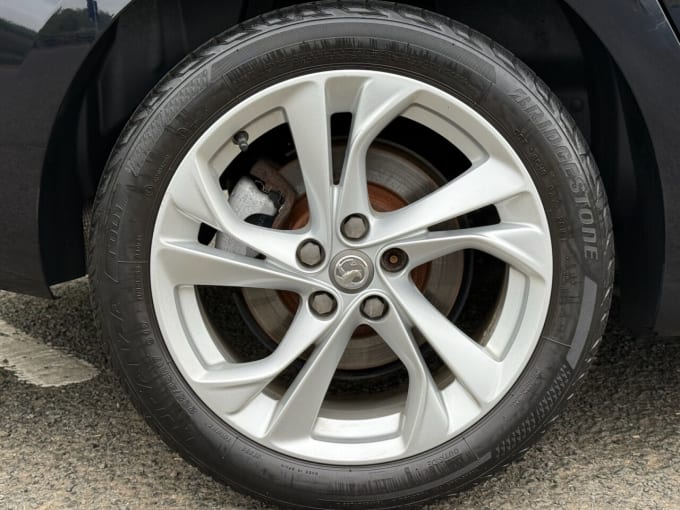 2025 Vauxhall Astra