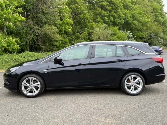 2025 Vauxhall Astra