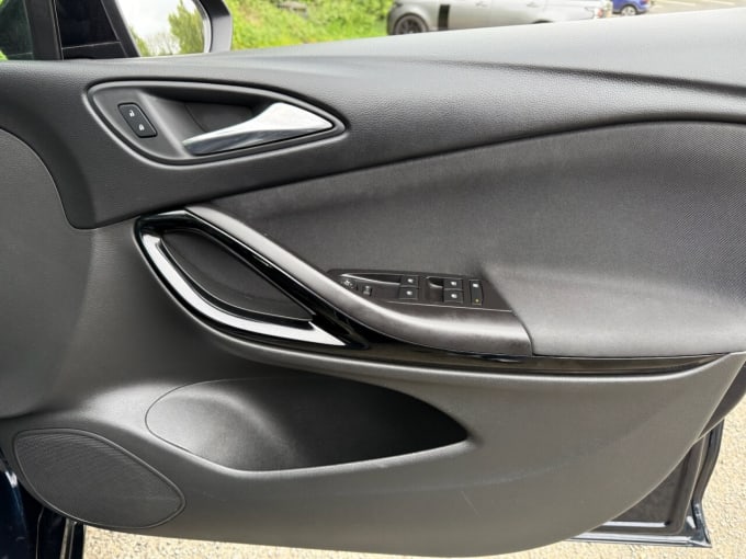 2025 Vauxhall Astra
