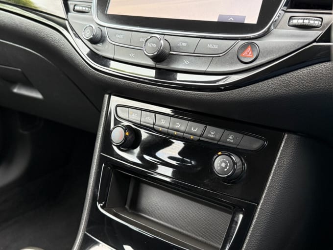 2025 Vauxhall Astra