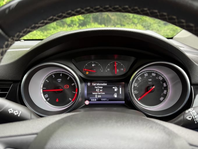 2025 Vauxhall Astra