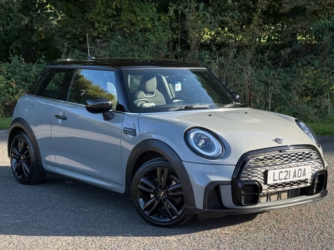 2024 Mini Hatch