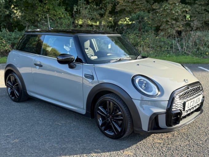 2024 Mini Hatch