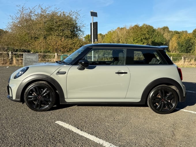 2024 Mini Hatch