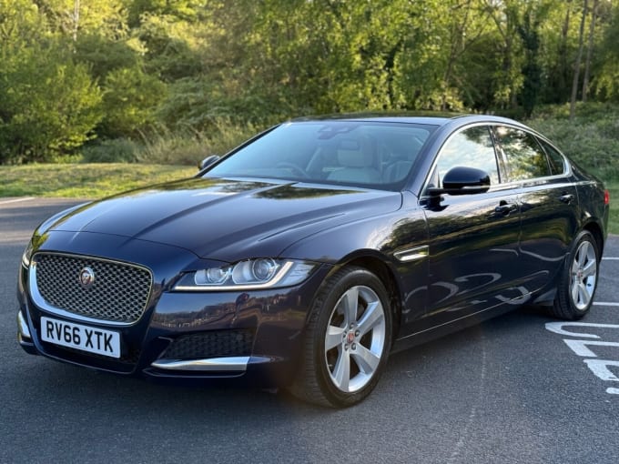 2025 Jaguar Xf