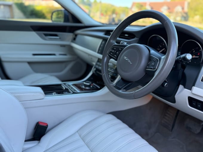 2025 Jaguar Xf