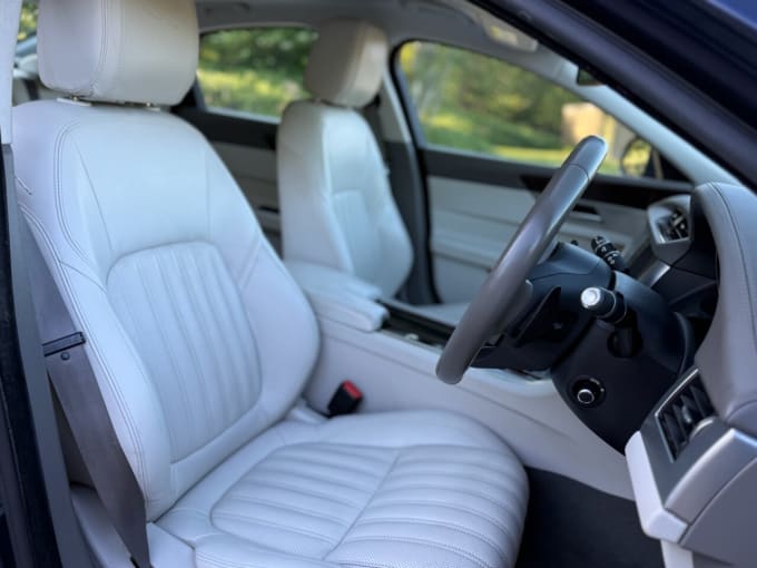 2025 Jaguar Xf