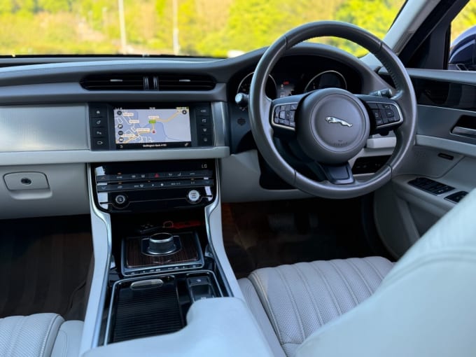 2025 Jaguar Xf