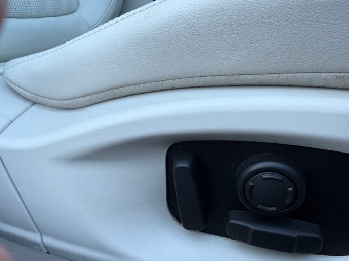 2025 Jaguar Xf