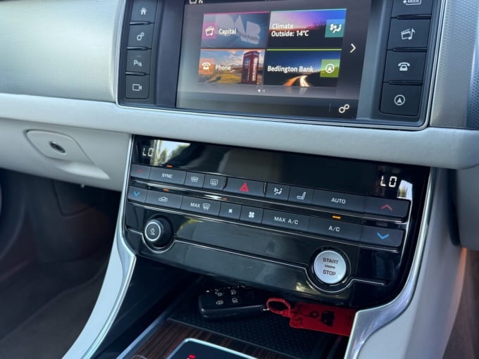 2025 Jaguar Xf