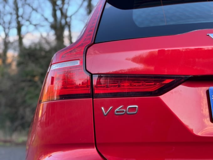 2025 Volvo V60