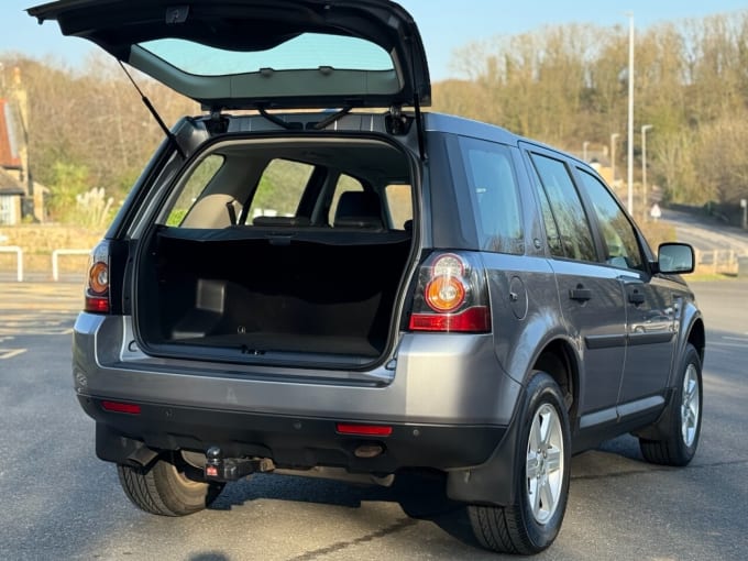 2025 Land Rover Freelander 2