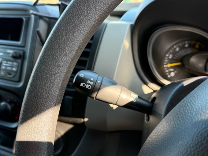 2025 Renault Trafic