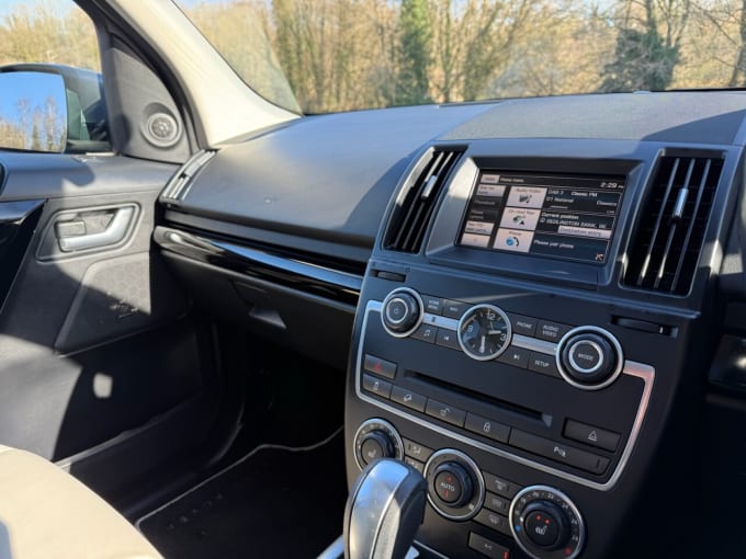 2025 Land Rover Freelander 2