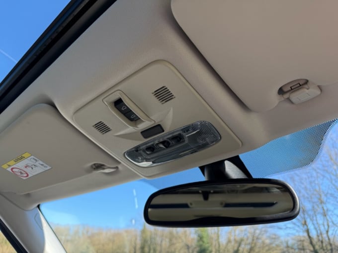 2025 Land Rover Freelander 2