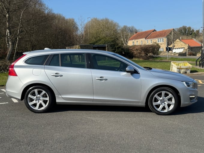2025 Volvo V60