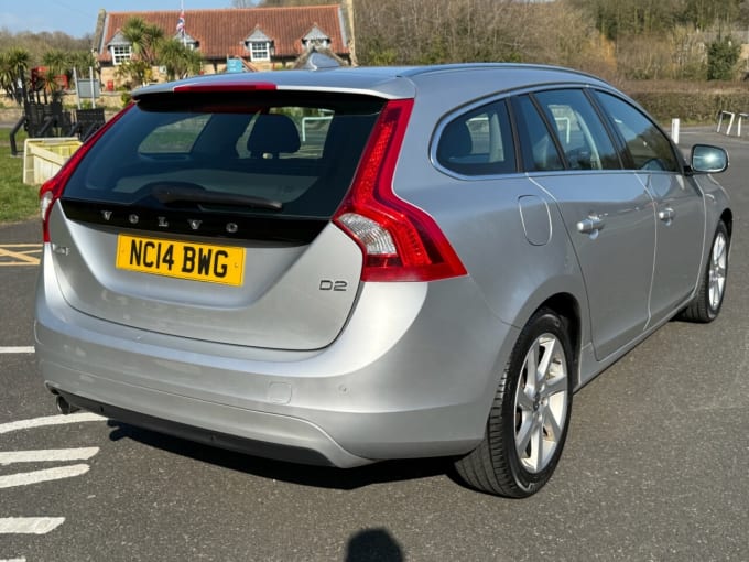 2025 Volvo V60