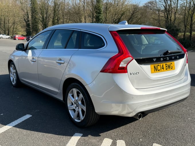 2025 Volvo V60
