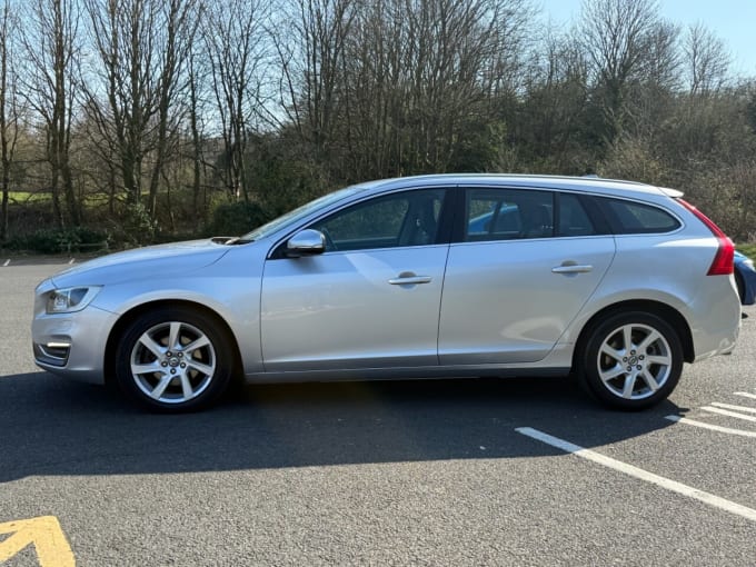 2025 Volvo V60