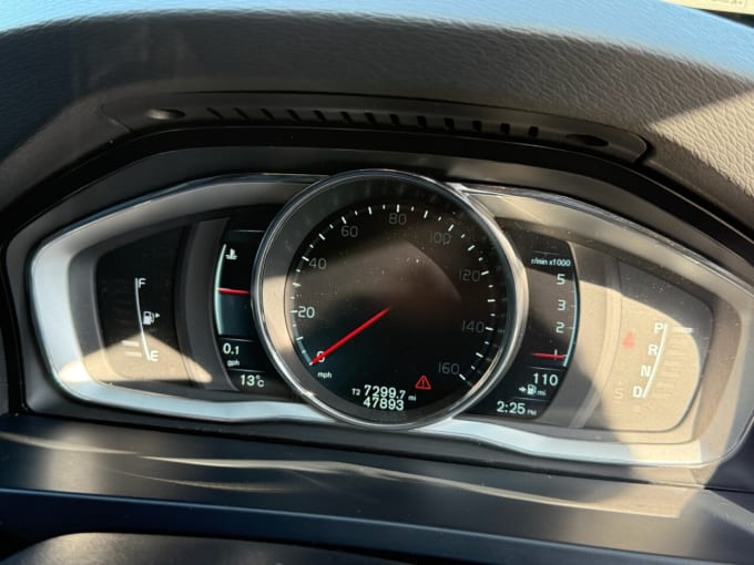 2025 Volvo V60