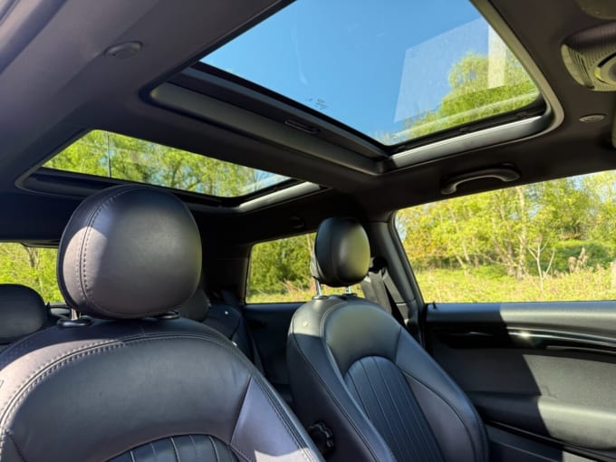 2025 Mini Hatch