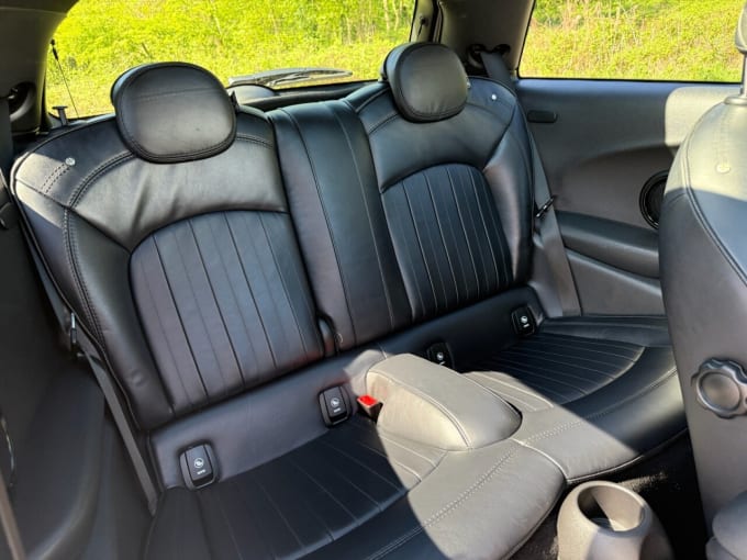 2025 Mini Hatch