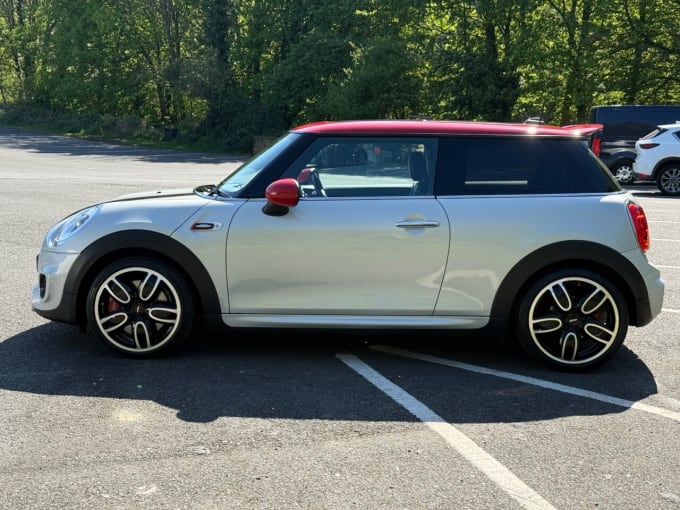 2025 Mini Hatch