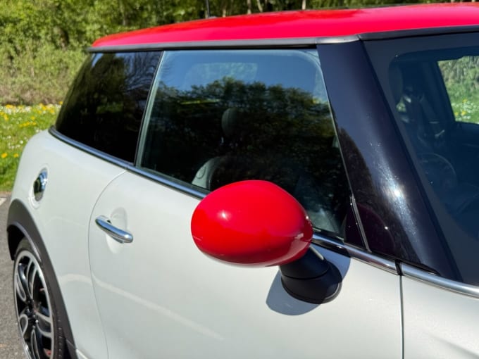 2025 Mini Hatch