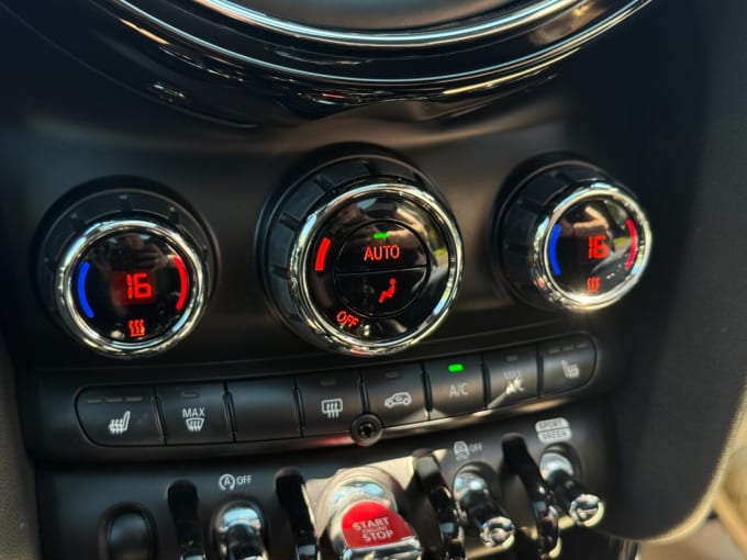 2025 Mini Hatch