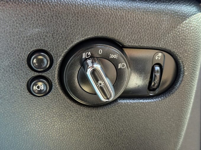 2025 Mini Hatch